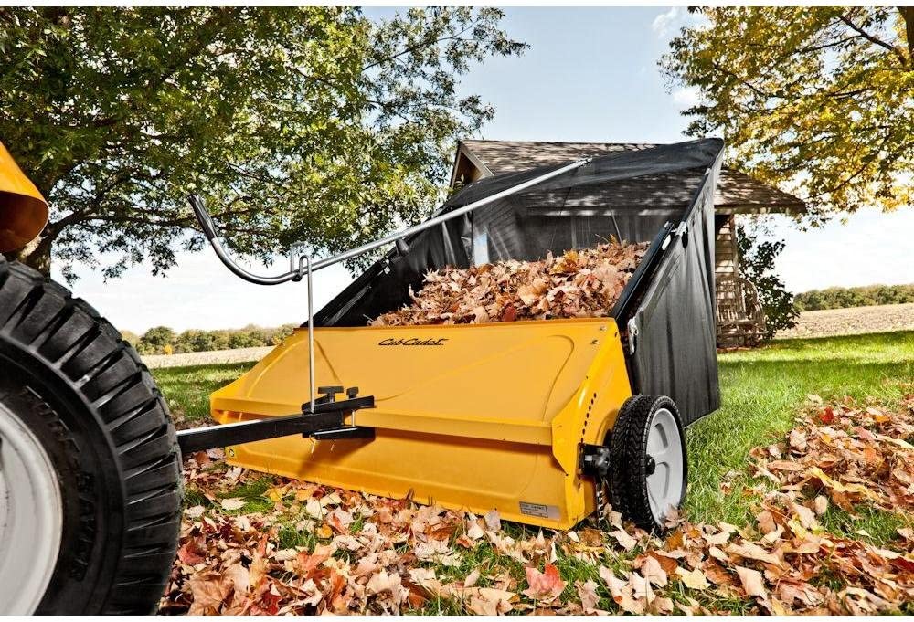 AgriFab tažený kartáčový sběrač 112 cm