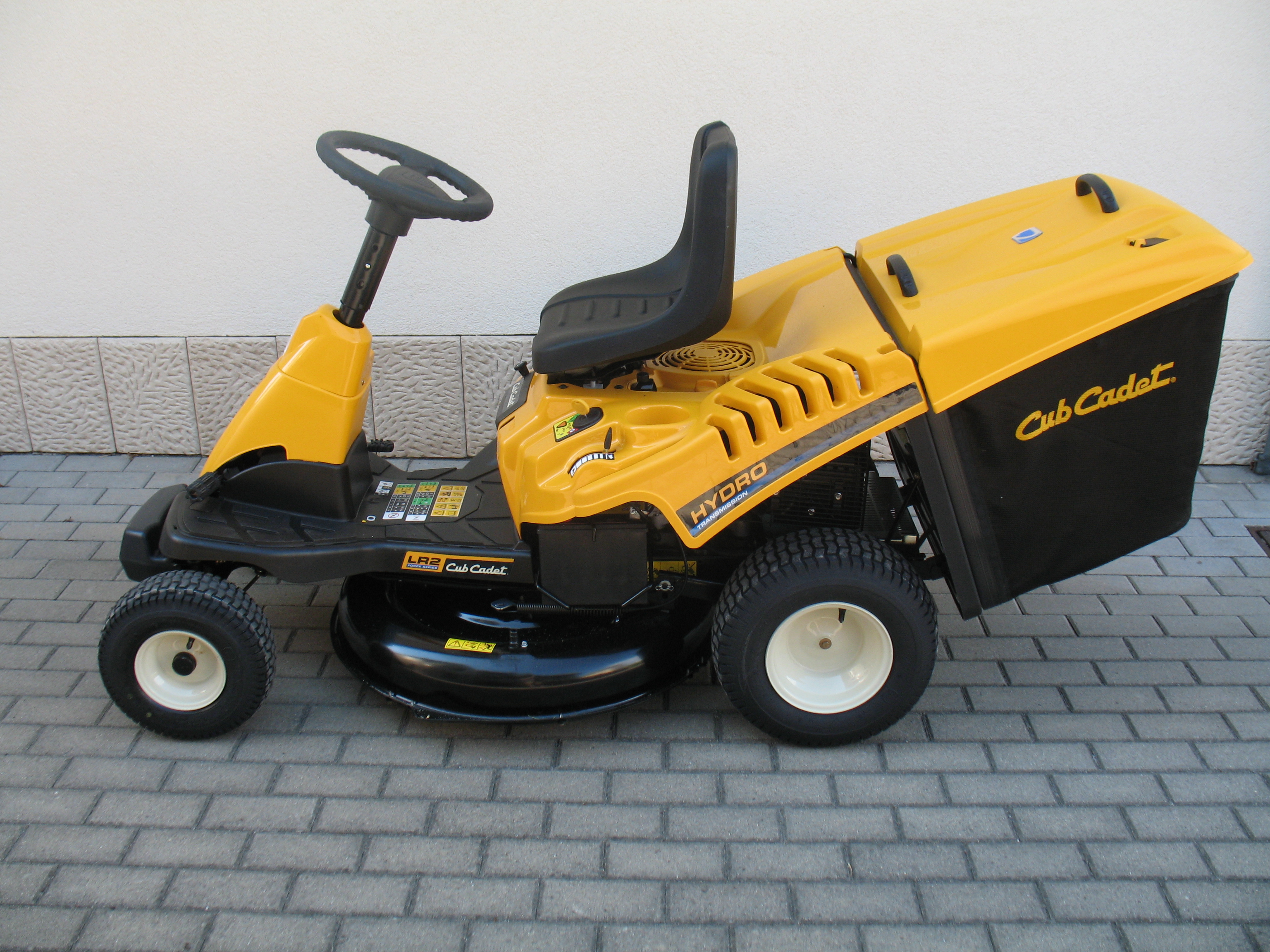 Cub Cadet LR2 NR76