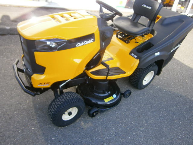 Cub Cadet XT2 QR106