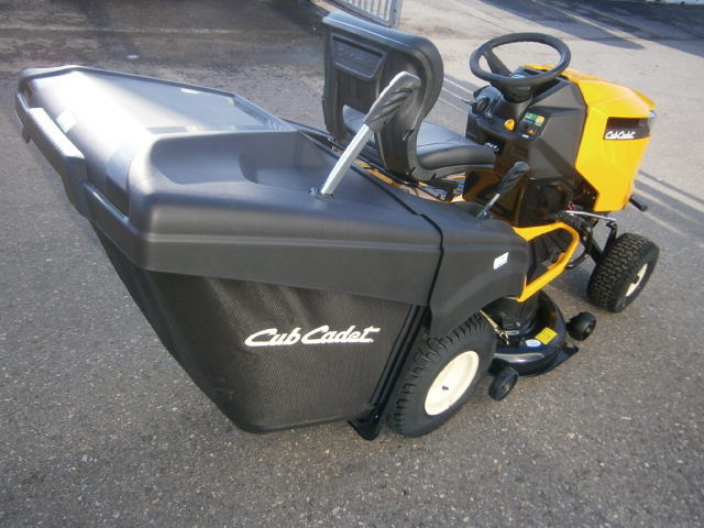 Cub Cadet XT2 QR106