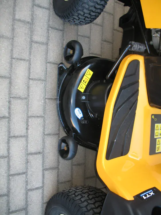 Cub Cadet XT1 PR95